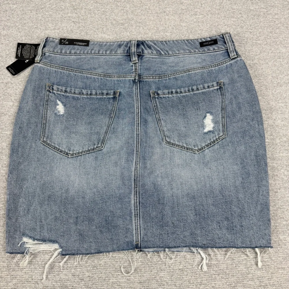 Liverpool Los Angeles‎ Distressed Denim Mini Skirt Evanston Blue Size 6 MSRP $68